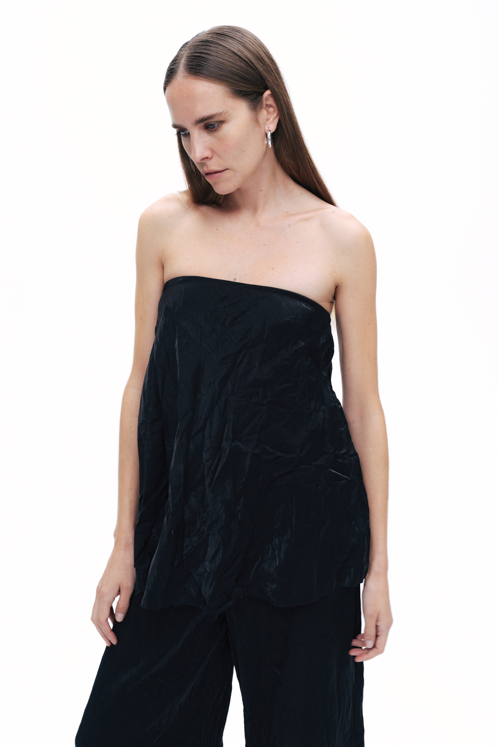 Black Wrinkled Look Strapless Blouse