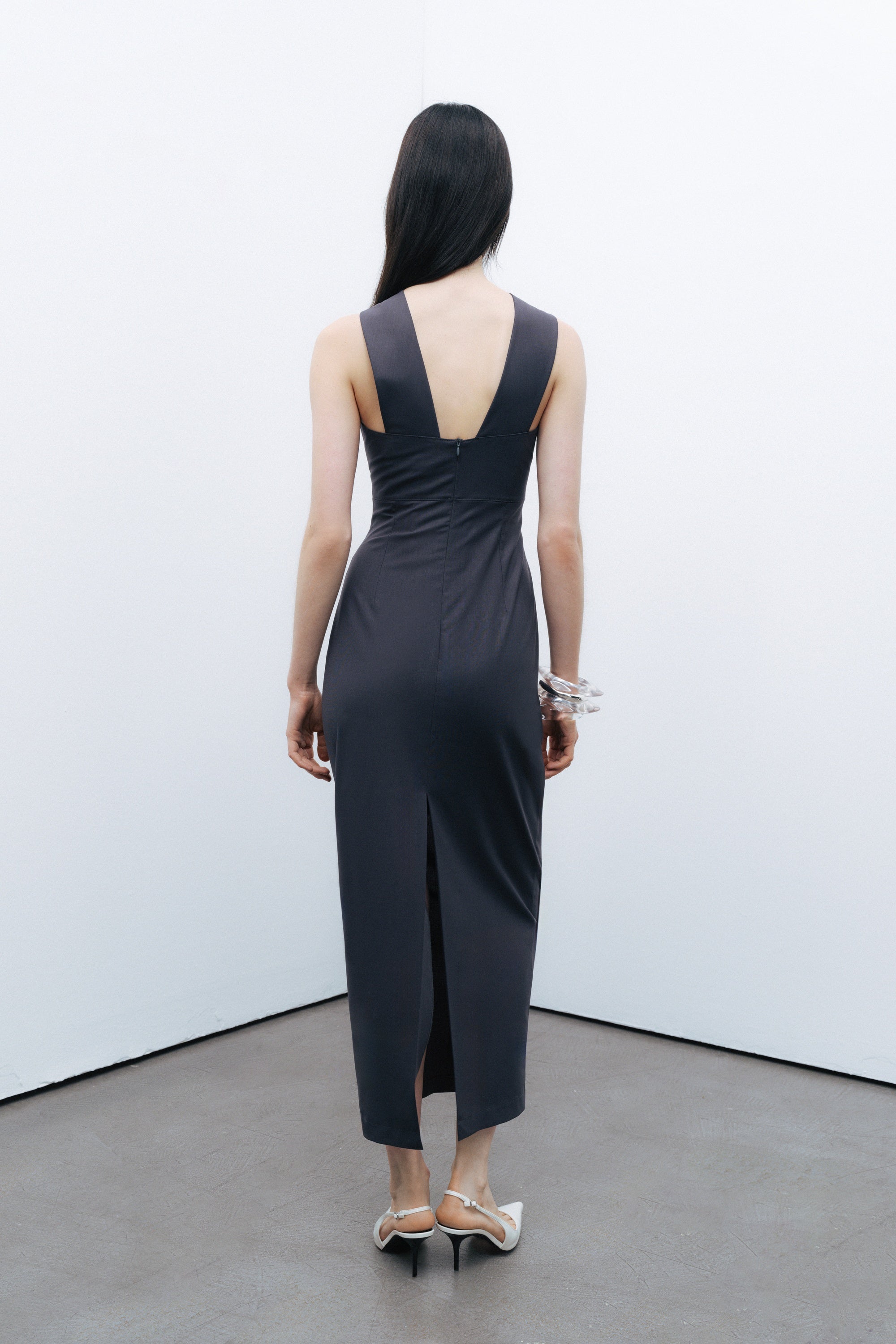 Anthracite Cut-Out Detailed Midi Dress