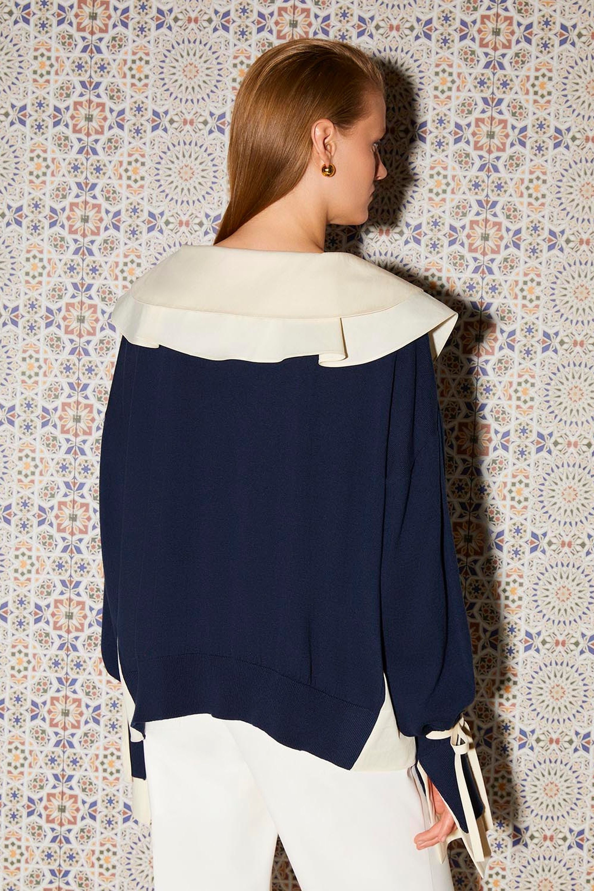 Double Collar Garnished Knitwear