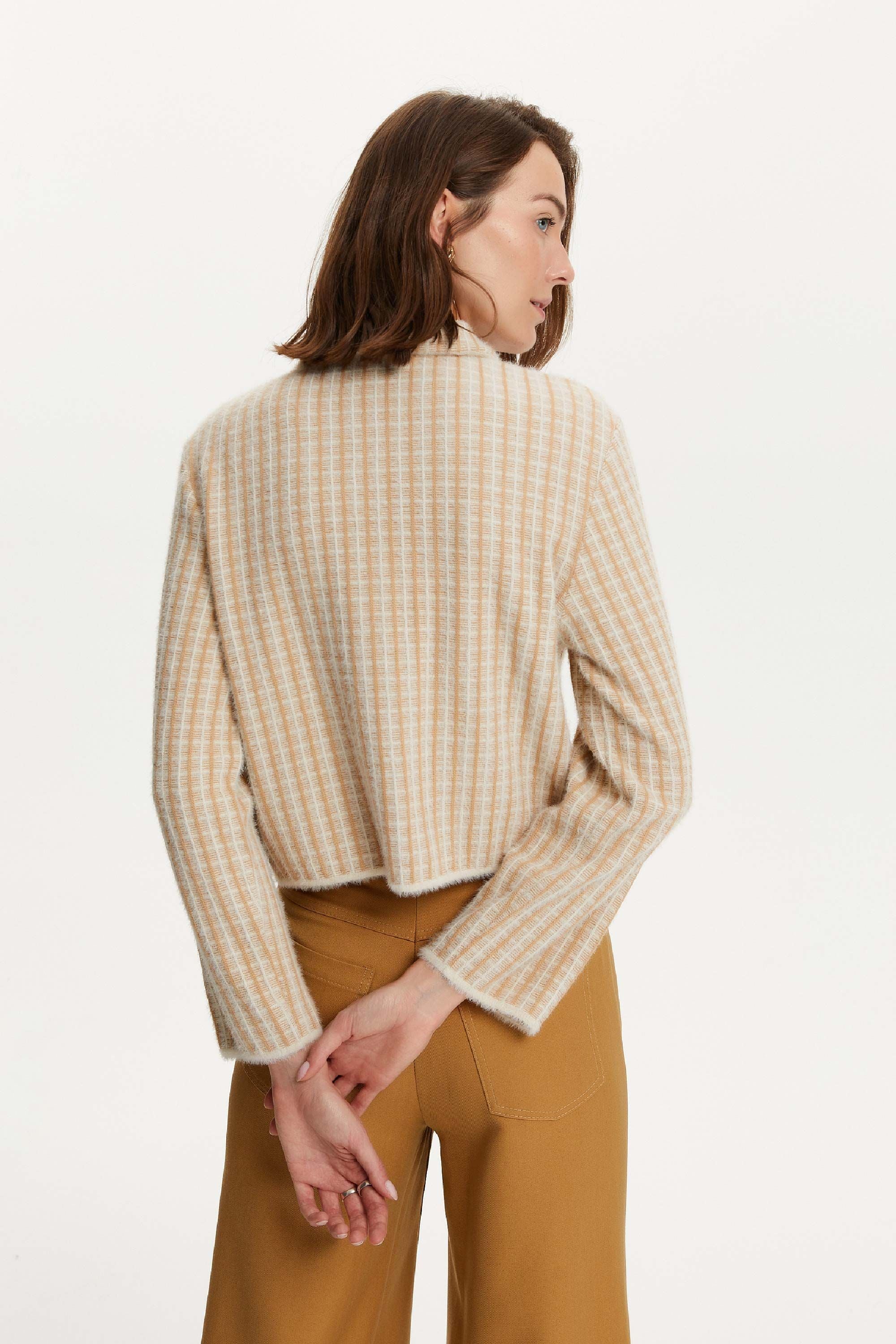 Snap Closure Box Jacket