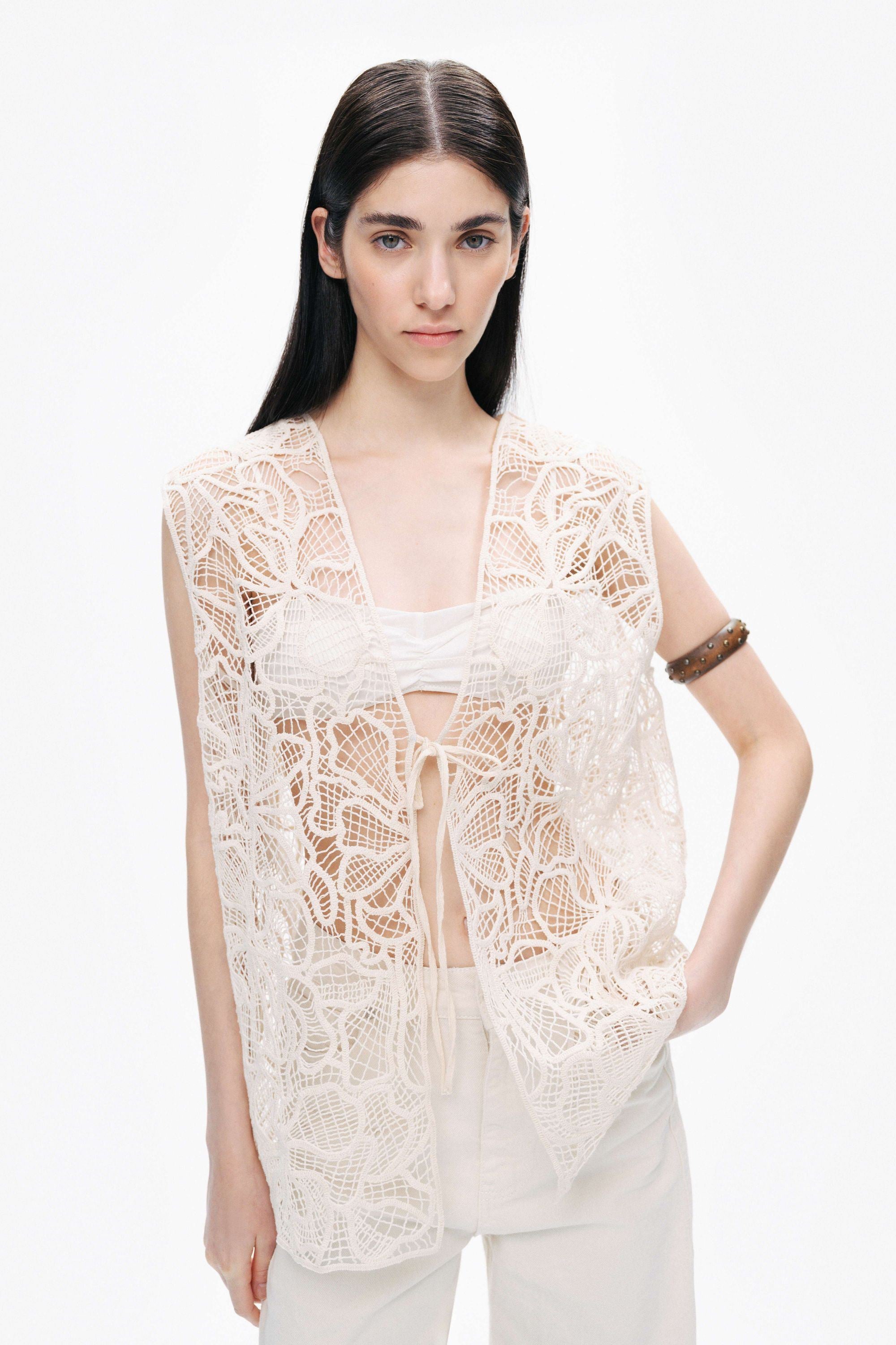 Ecru Floral Embroidered Detail Vest