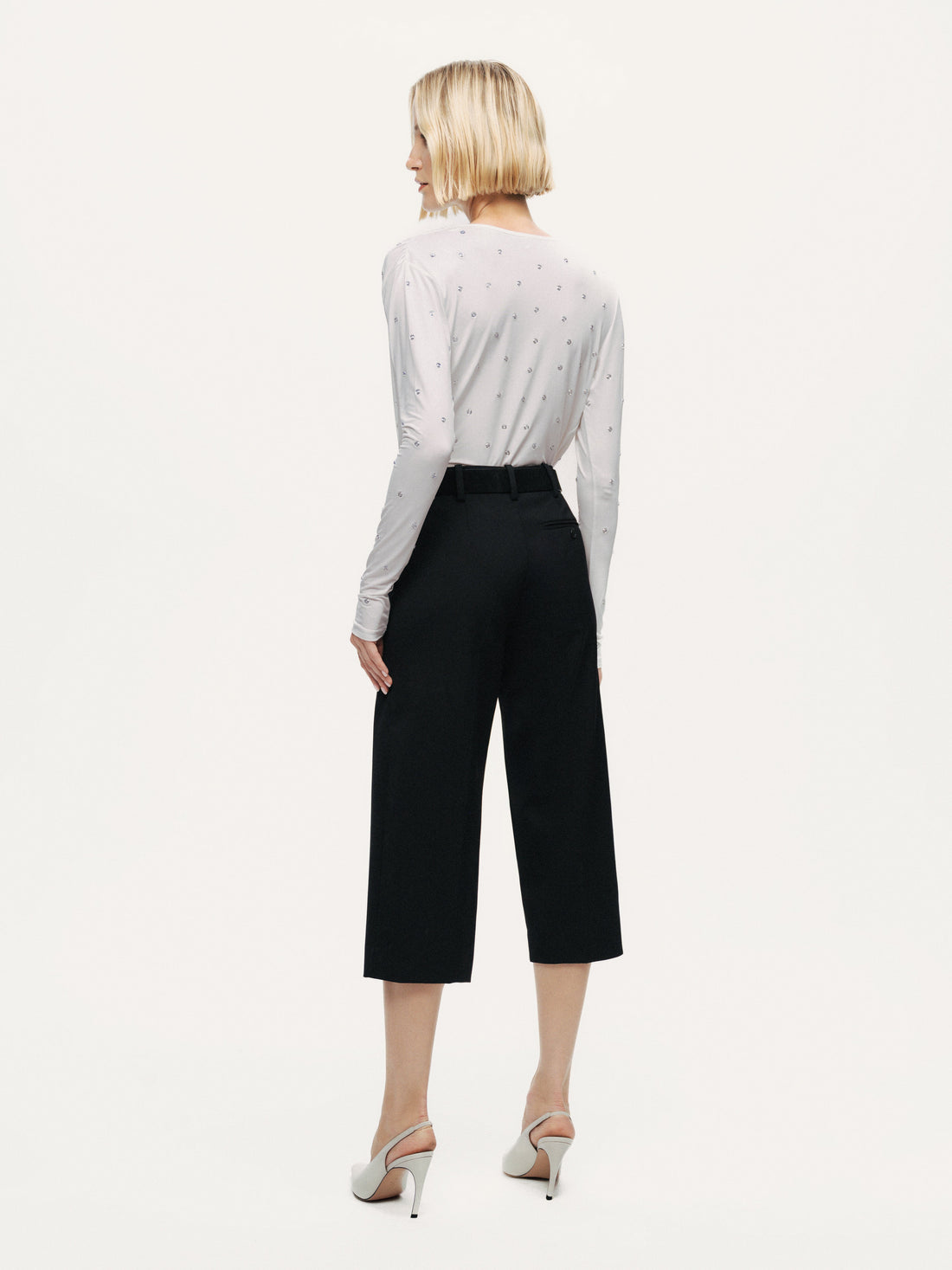 Embellished V-Neck Long-Sleeve Bodysuit