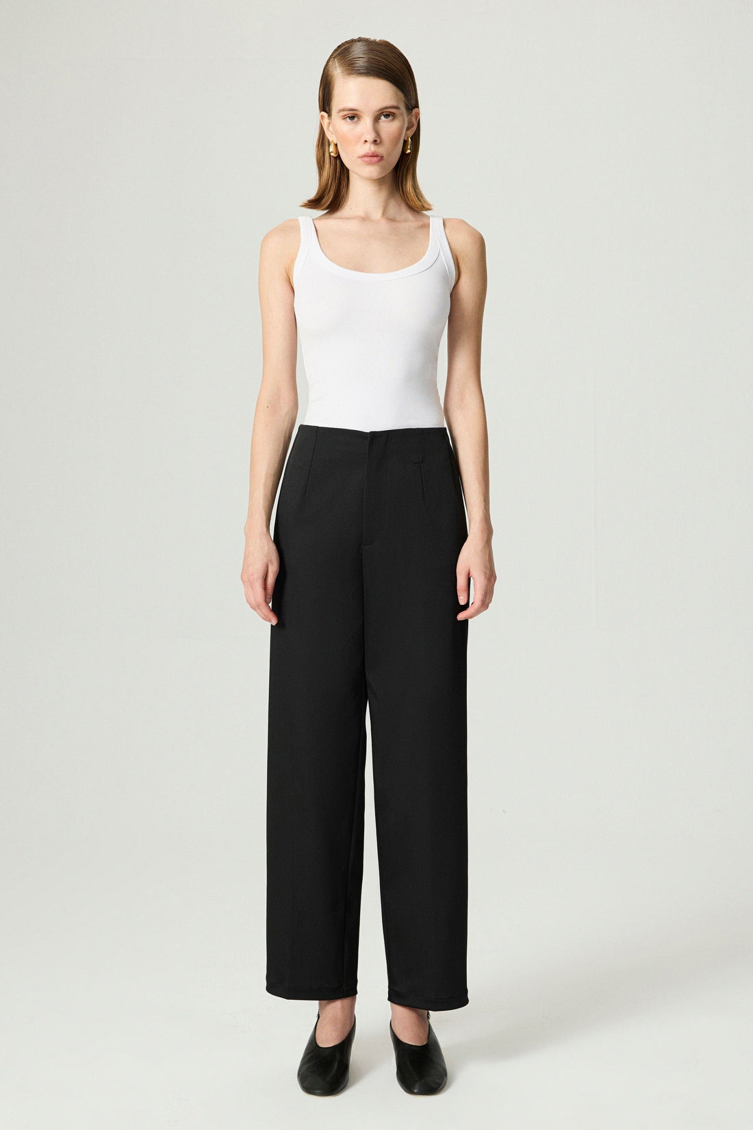 Black Pleat Detailed Pants