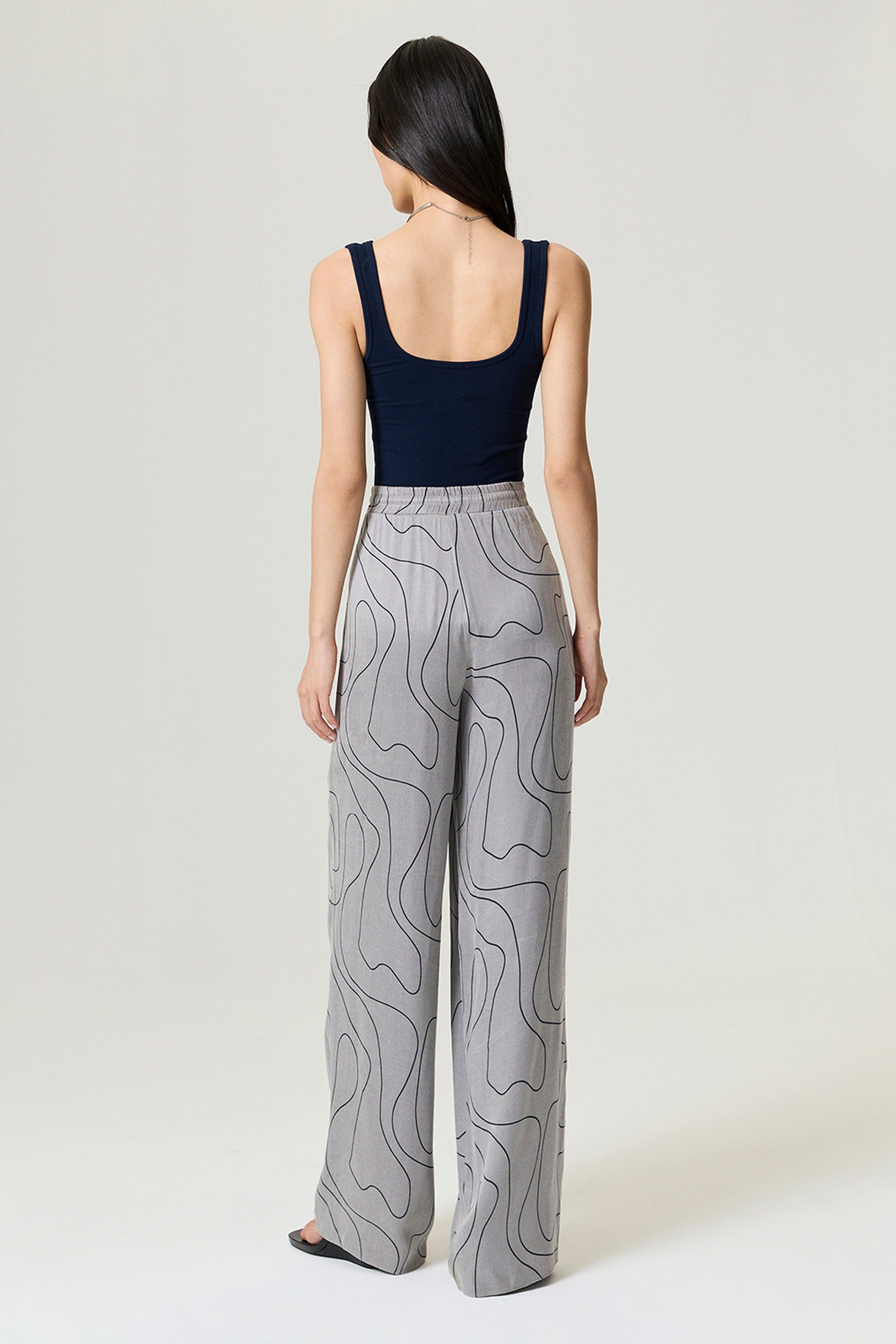 Flowy Wide-Leg Tailored Pants