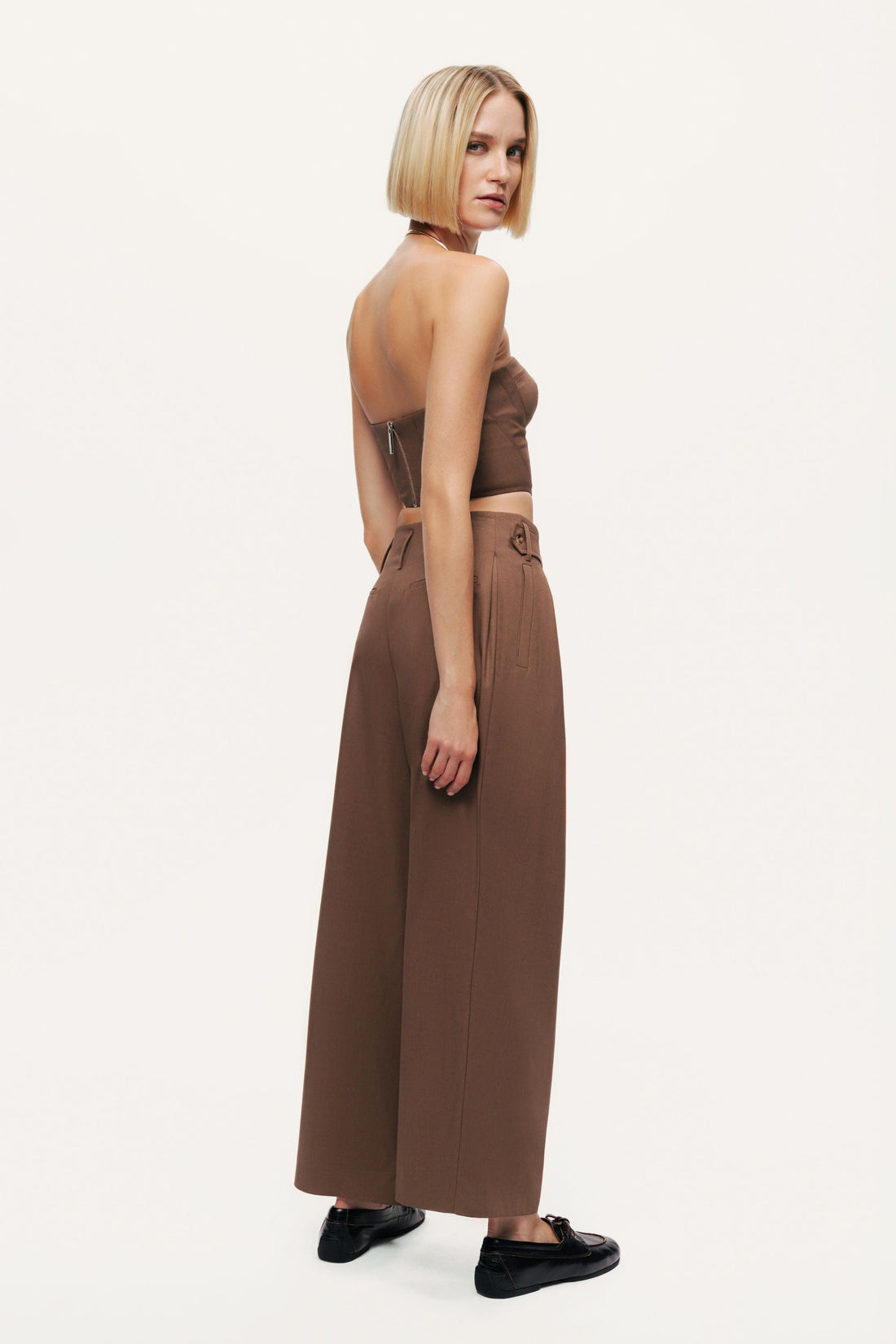 Pleated Tapered Crop Trousers