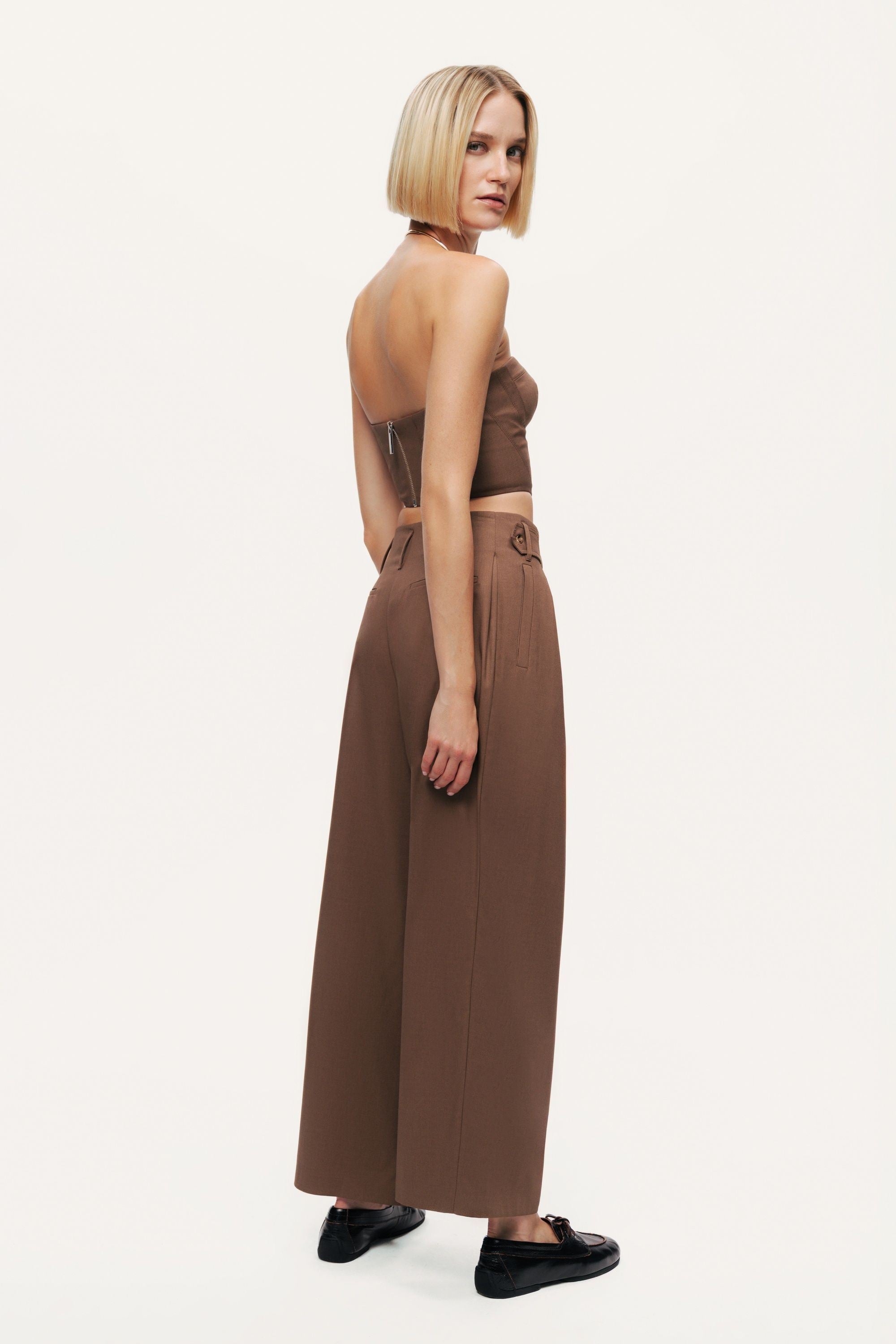 Pleated Tapered Crop Trousers