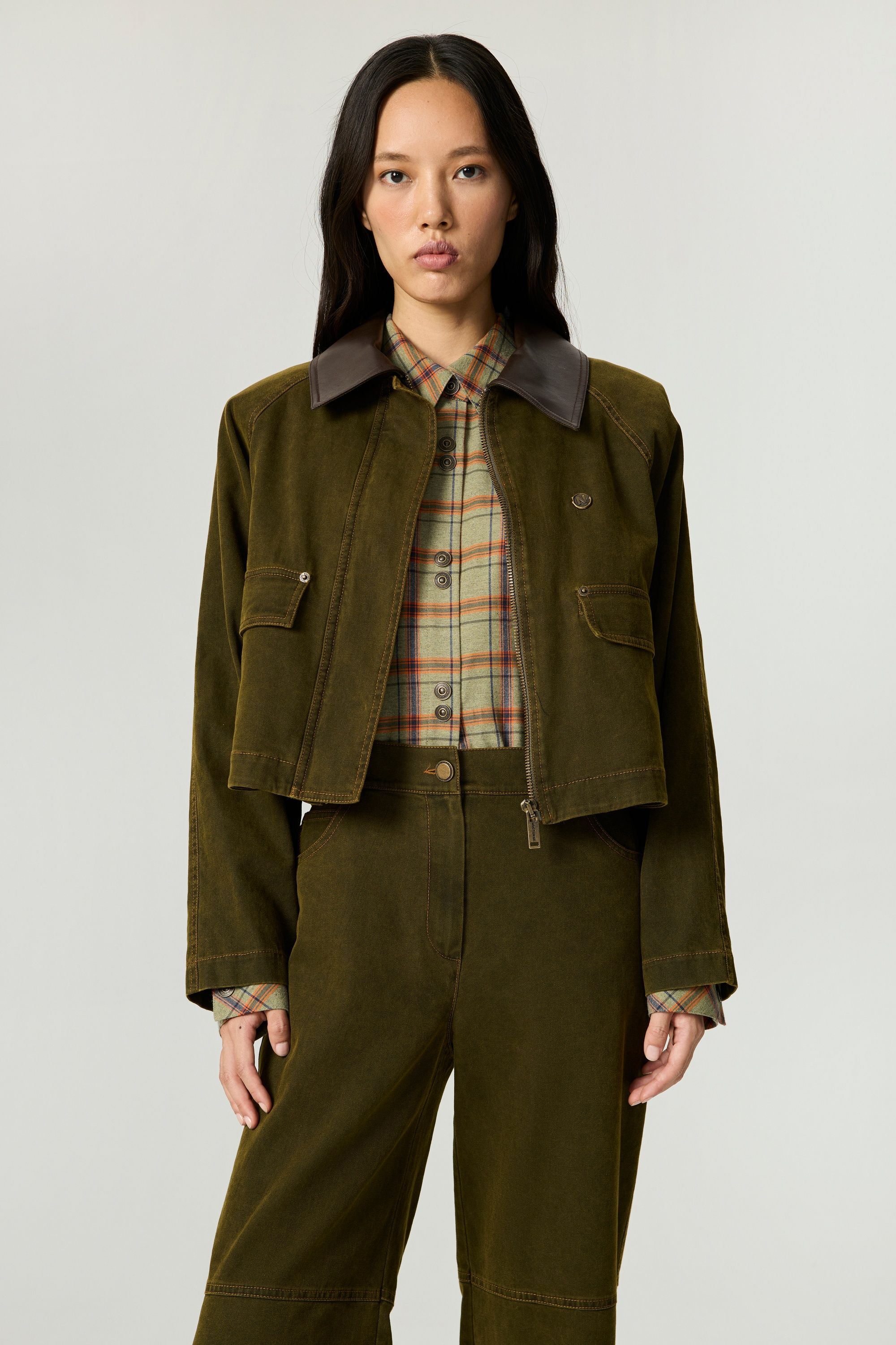 Contrast Collar Utility Cropped Jacket