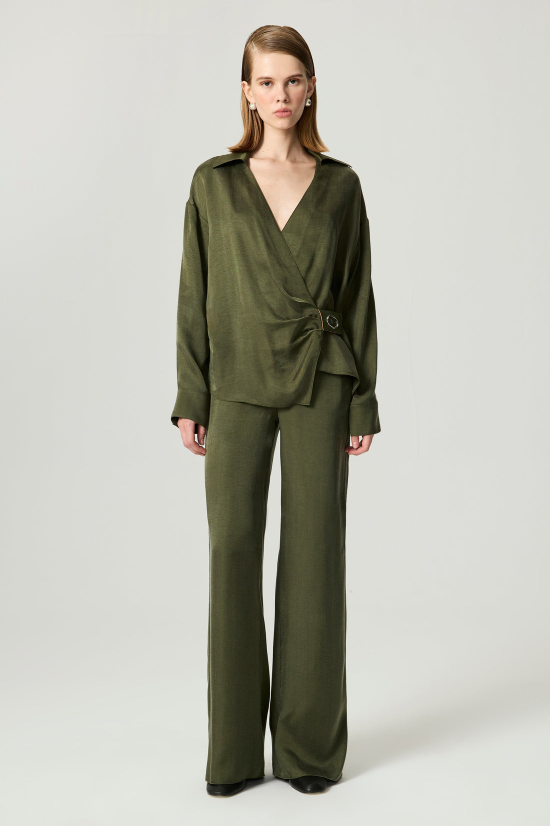Fluid Tailored Wide-Leg Pants