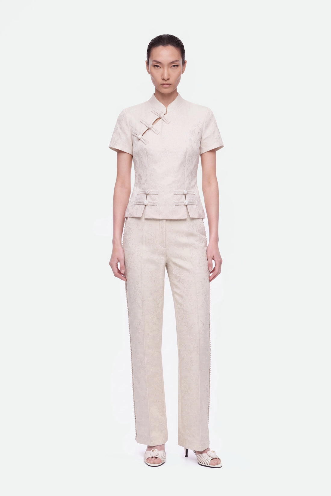 Textured Mid Rise Trousers