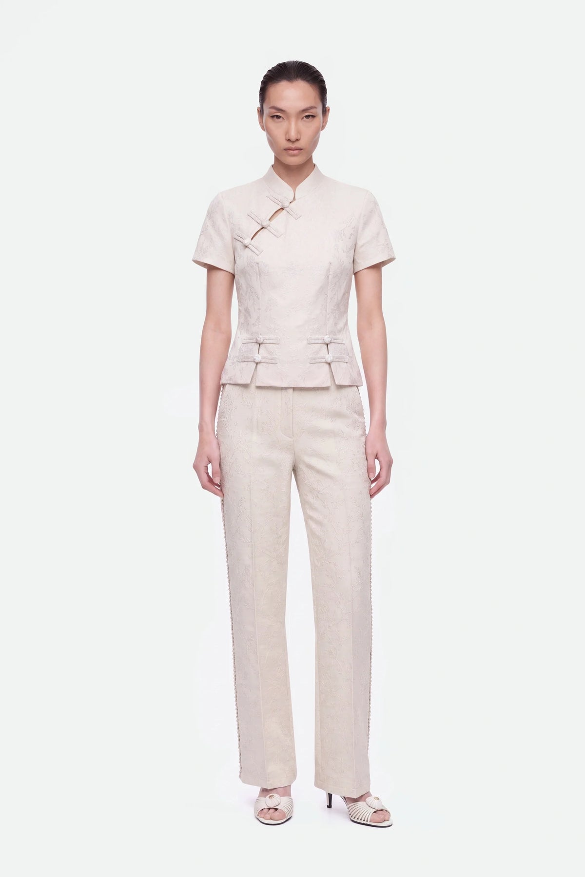 Textured Mid Rise Trousers