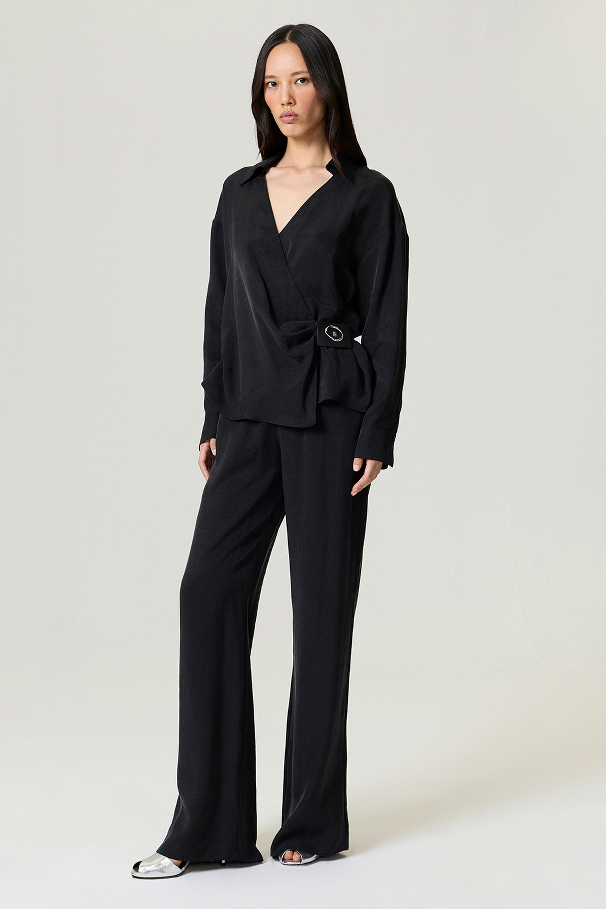 Relaxed Fluid Pants with Elastic Waist