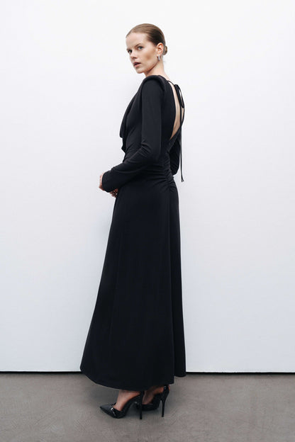 Padded Accessory Detailed Maxi Dress