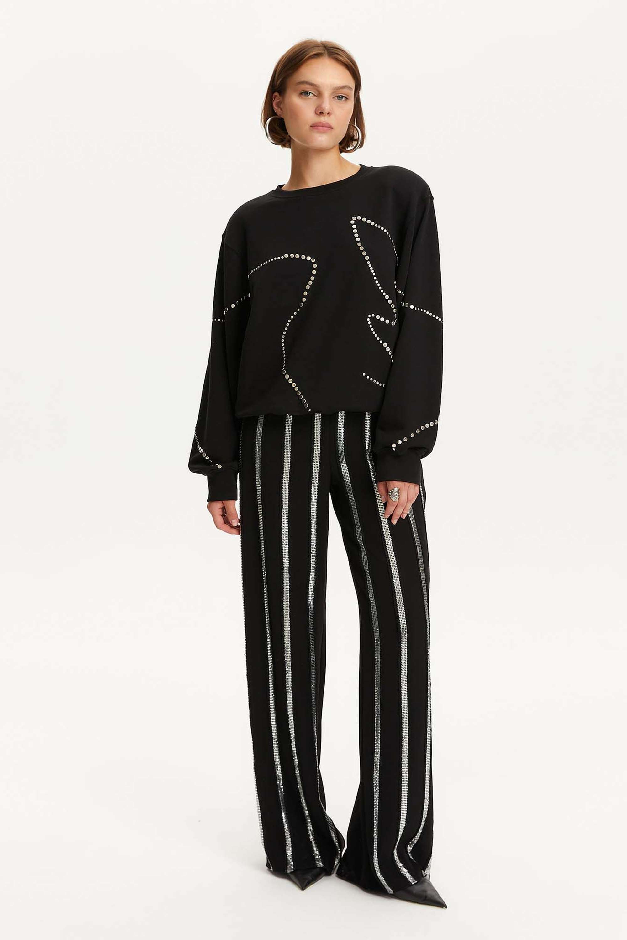 Crew Neck Studded Sweatshirt