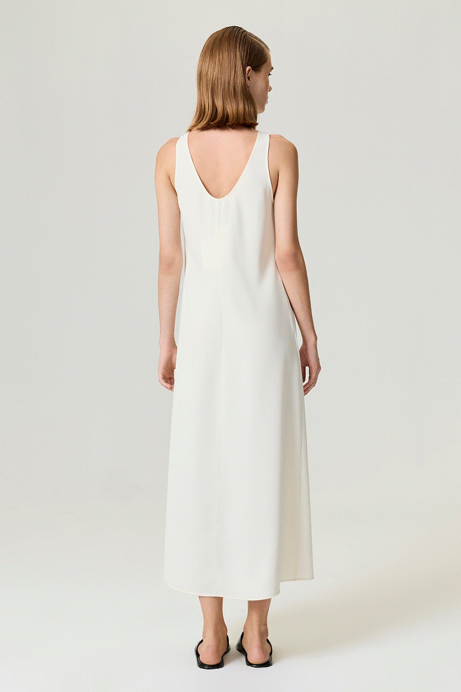 Flowy Sleeveless Maxi Dress Nocturne Flowy Sleeveless Maxi Dress Nocturne