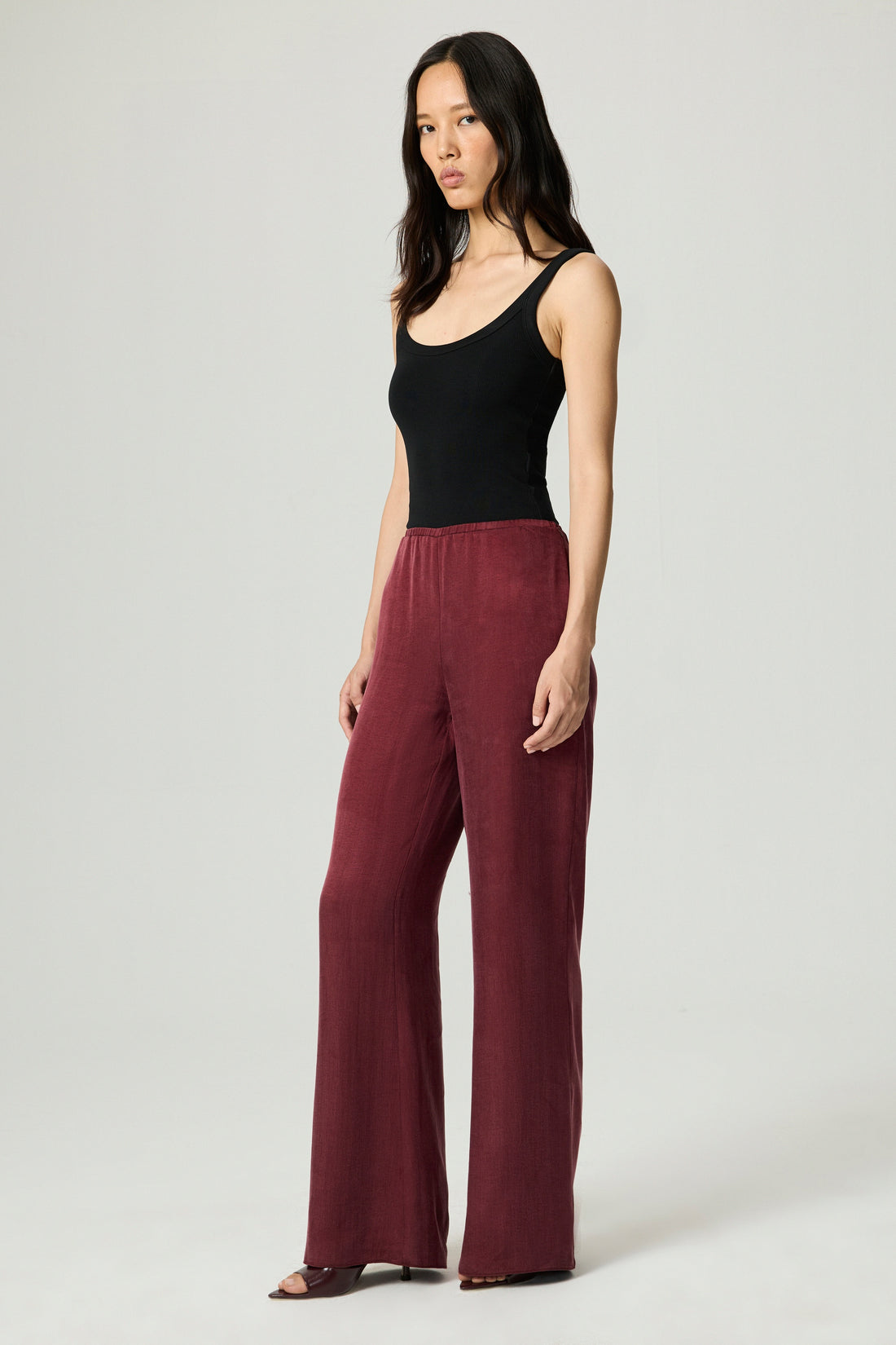 Fluid Tailored Wide-Leg Pants