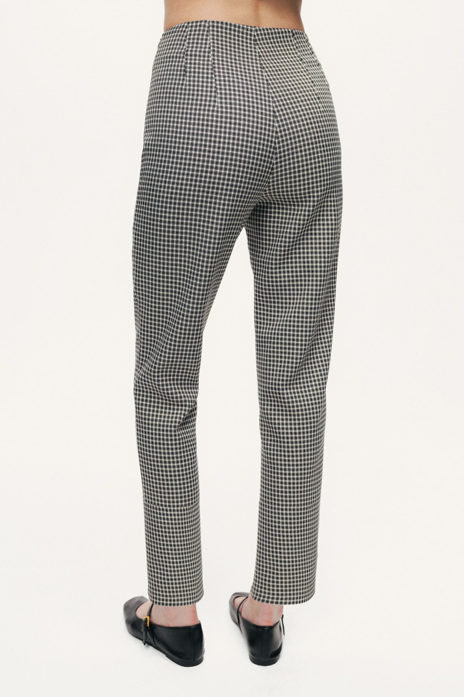 checker print cigarette pants TOPSHOP Check ($75) liked on Polyvore featuring pants, trousers, monochrome, tailored pants, cigarette pants, topshop, checked pants and topshop pants 26 XL 34 Tailored Micro Check Cigarette Pants