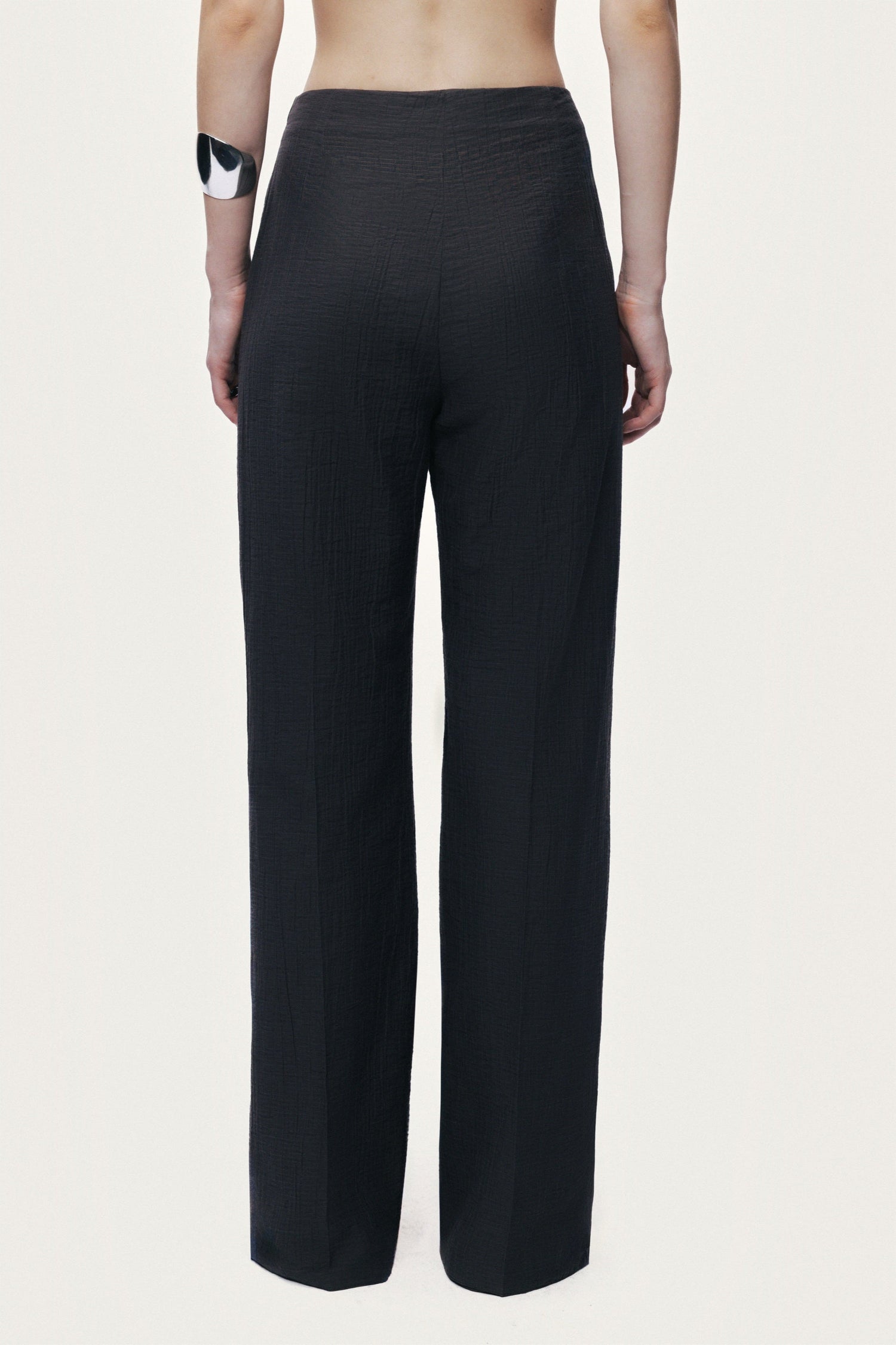 Wide-Leg Fluid Pants