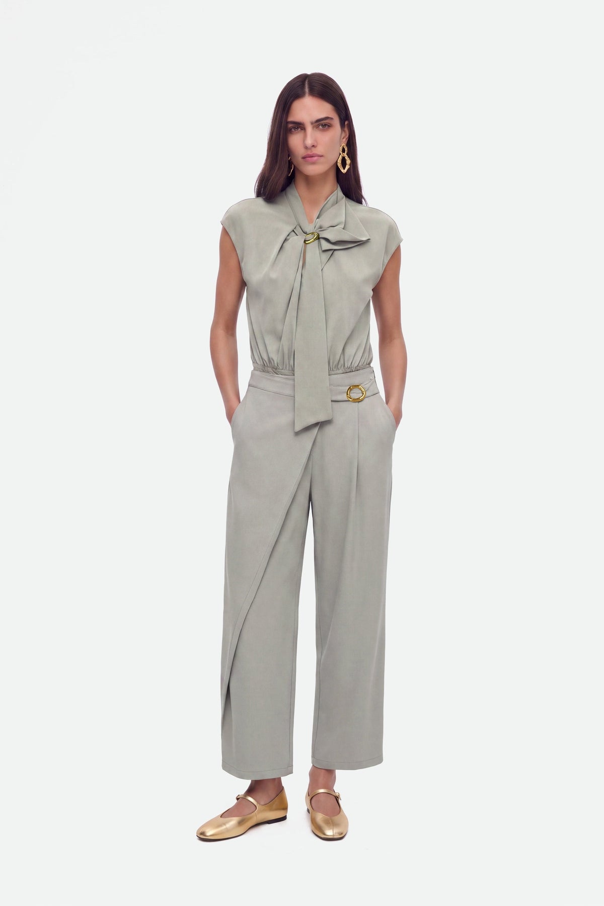 Collar Detail Sleeveless Bodysuit Blouse
