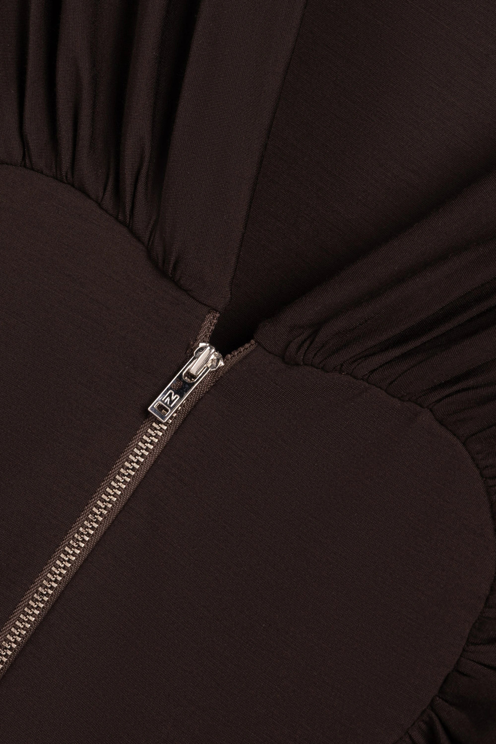 color_brown