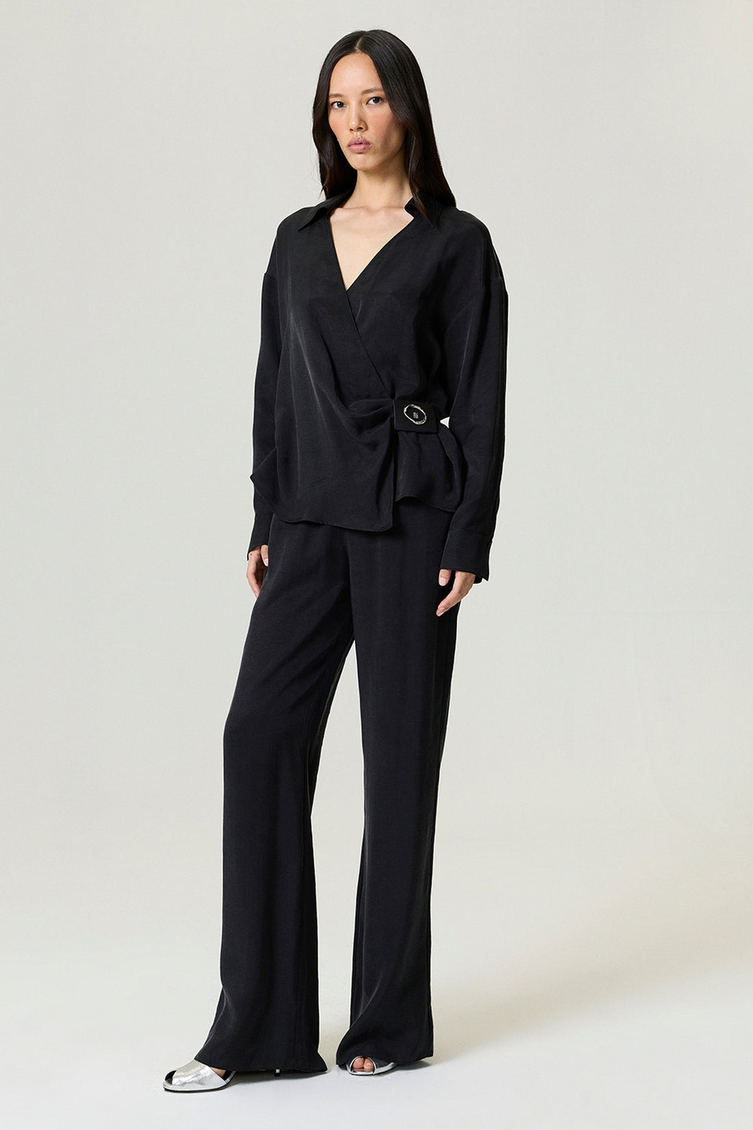 Relaxed Fluid Pants with Elastic Waist