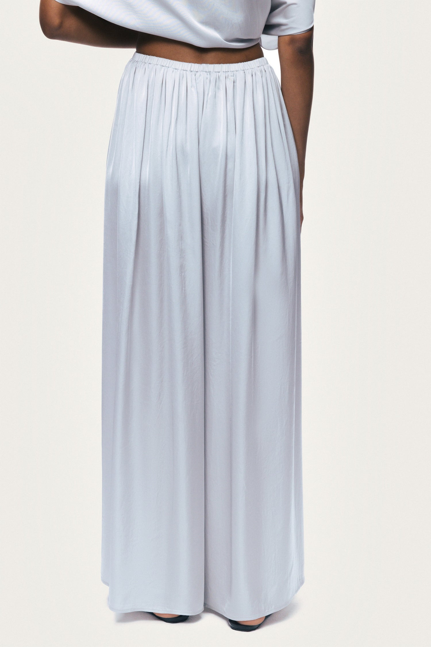 Wide-Leg Tailored Trousers